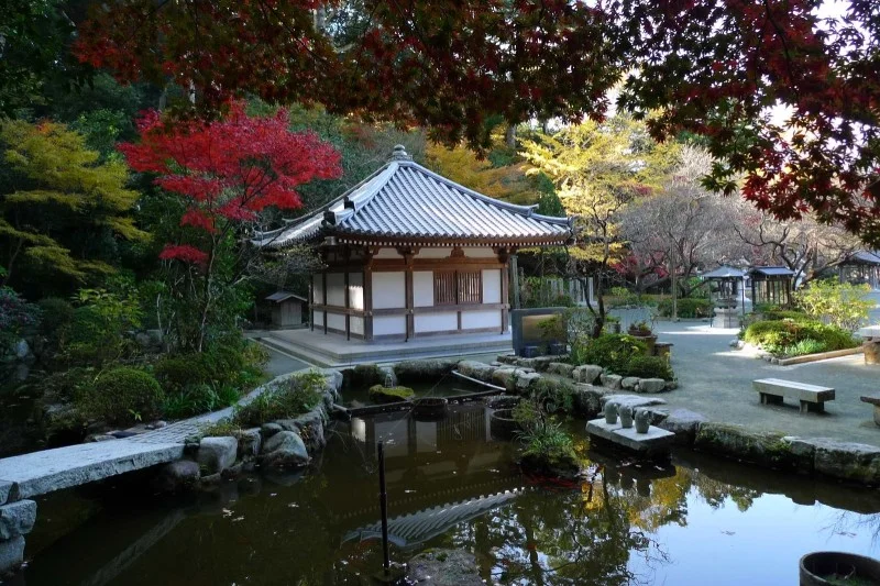 鎮国寺