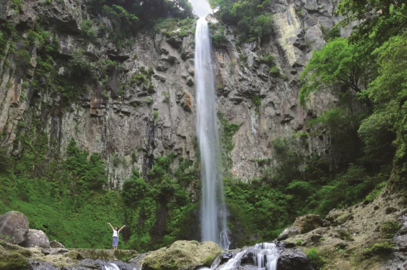 東椎屋の滝
