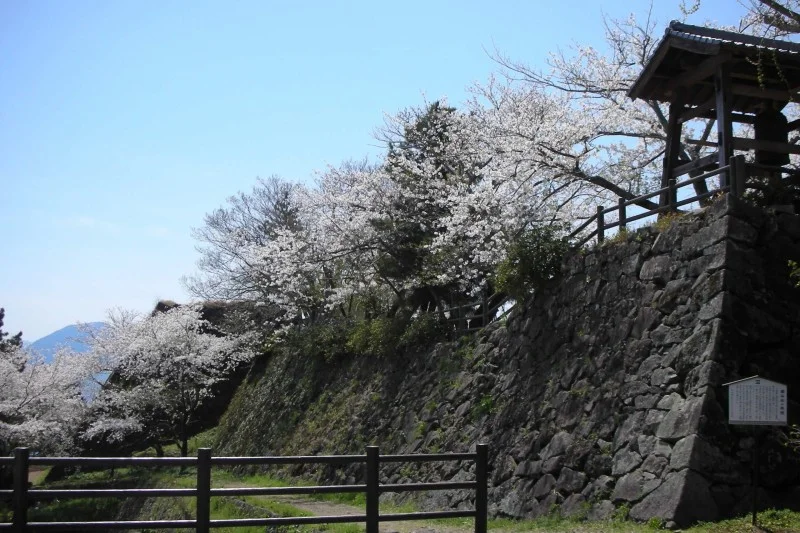 日出城址